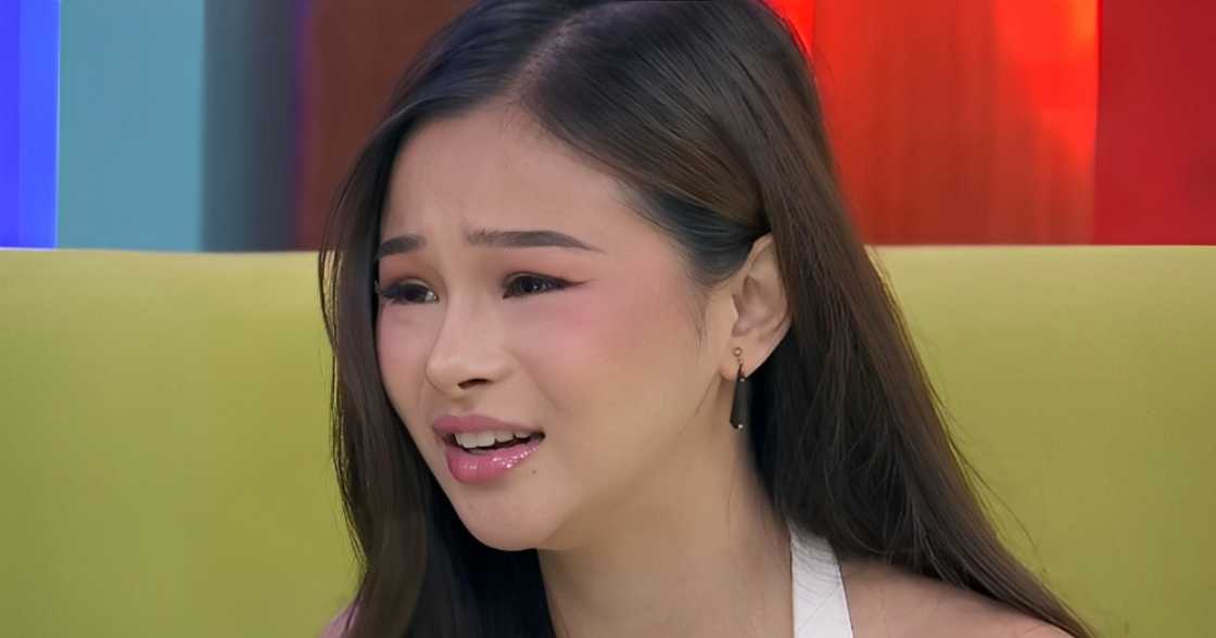 Angeli Khang, ikinuwento ang umano'y physical abuse na naranasan sa ama Angeli Khang, ikinuwento ang umano'y physical abuse na naranasan sa ama