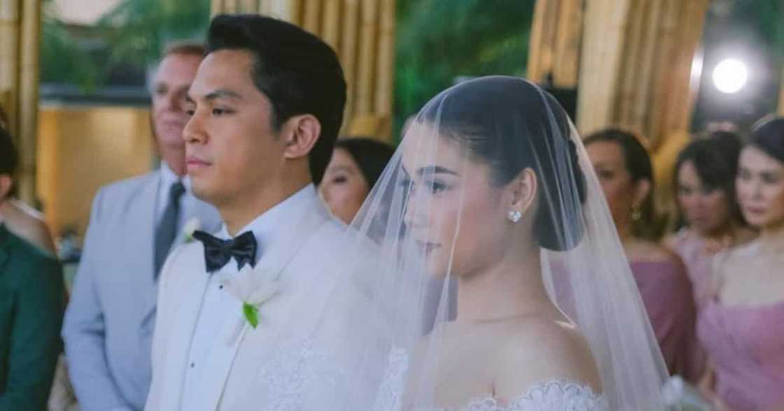 Rambo Nuñez, nag-post ng closer look sa wedding rings nila ni Maja Salvador Rambo Nuñez, nag-post ng closer look sa wedding rings nila ni Maja Salvador