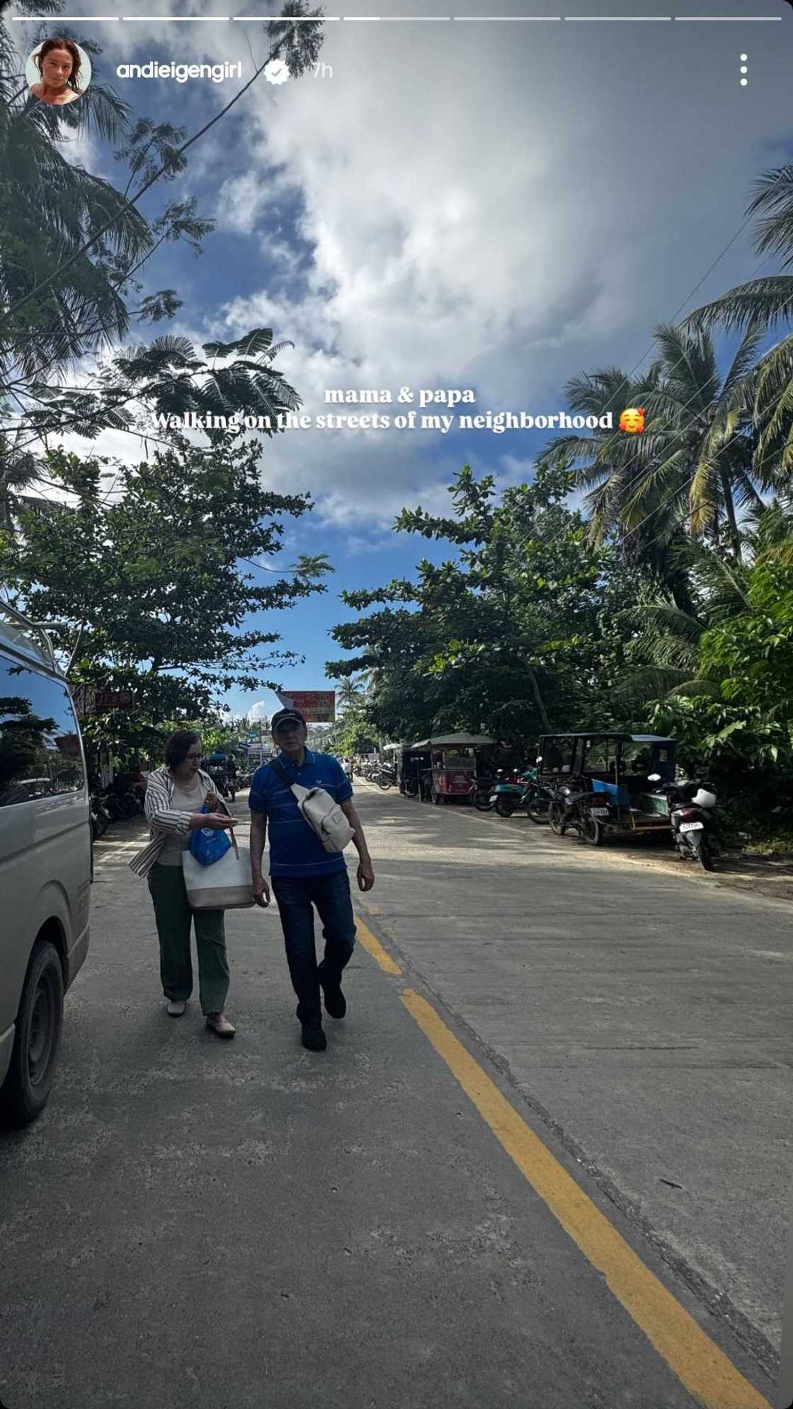 Andi Eigenmann, may pasilip sa mga ganap sa Siargao kamakailan lang Andi Eigenmann, may pasilip sa mga ganap sa Siargao kamakailan lang
