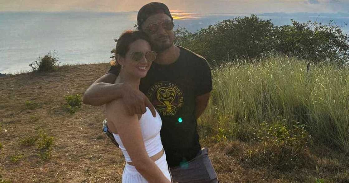 Ellen Adarna, ibinida ang mga kapatid na kanya raw mga ka sparring simula pa nung maliliit sila Ellen Adarna, ibinida ang mga kapatid na kanya raw mga ka sparring simula pa nung maliliit sila