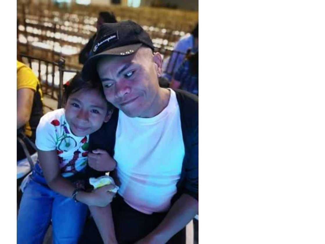 Priceless moment of Super Tekla & his child upon meeting again shown in viral photos