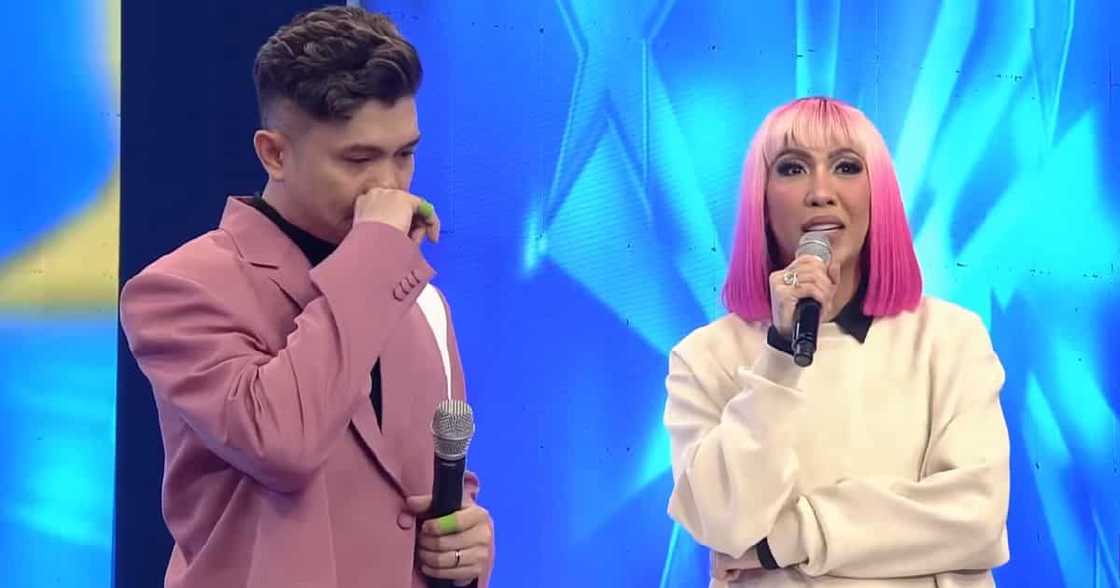 Cristy, sinabing ibinigay na sana ni Vice Ganda kay Vhong Navarro ang moment noong ‘Showtime’ comeback nito Cristy, sinabing ibinigay na sana ni Vice Ganda kay Vhong Navarro ang moment noong ‘Showtime’ comeback nito