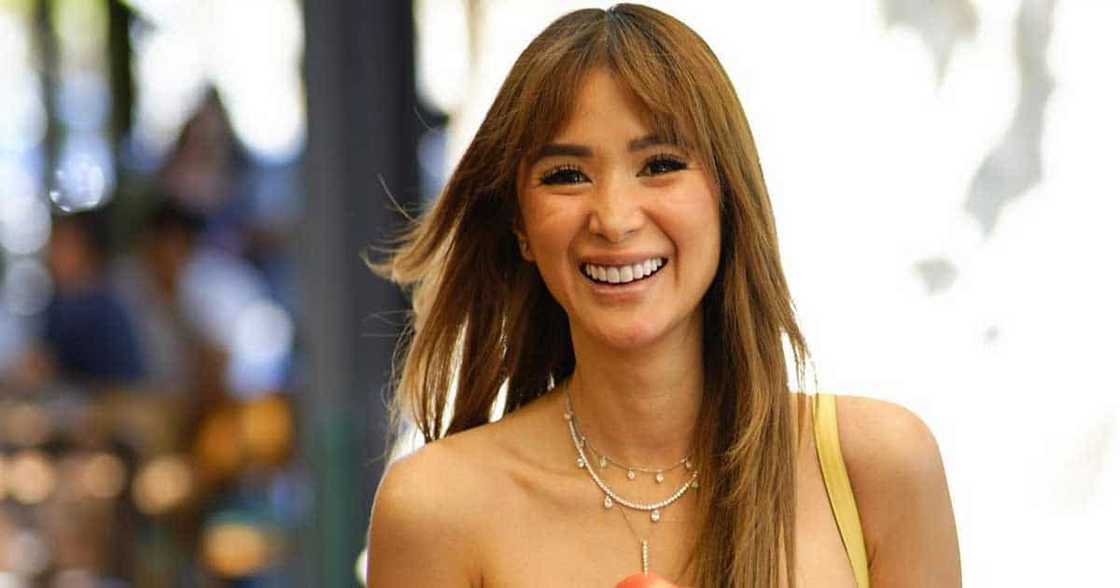 Heart Evangelista, ipinakita ang husay sa pamamagitan ng pagpinta ng Hermes bag: “I name her Uniqua” Heart Evangelista, ipinakita ang husay sa pamamagitan ng pagpinta ng Hermes bag: “I name her Uniqua”