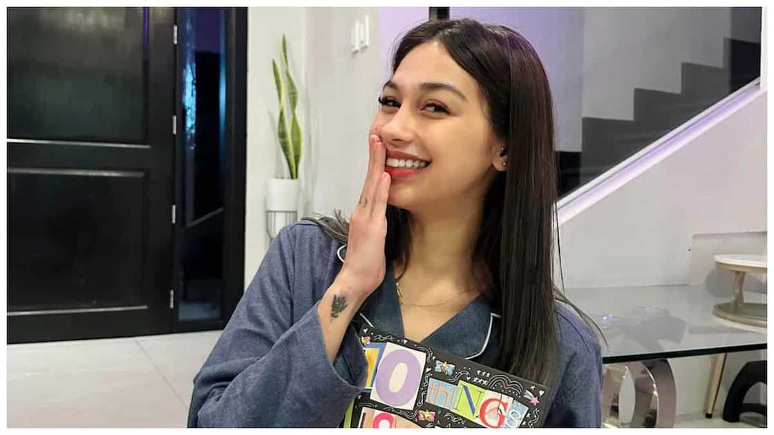 Zeinab Harake, ibinida ang scrapbook na bigay ni Xian Gaza: "Salamat mahal kong Gaza" Zeinab Harake, ibinida ang scrapbook na bigay ni Xian Gaza: "Salamat mahal kong Gaza"