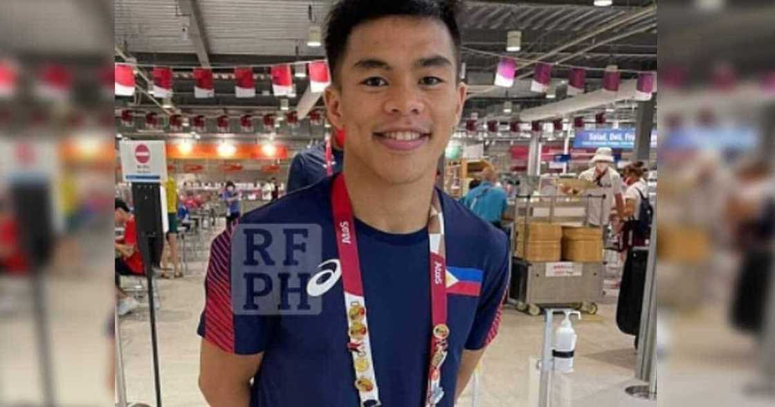 Carlo Paalam, nakamit ang Silver Medal sa Tokyo 2020 Olympics matapos ang laban kay Galal Yafai ng UK Carlo Paalam, nakamit ang Silver Medal sa Tokyo 2020 Olympics matapos ang laban kay Galal Yafai ng UK