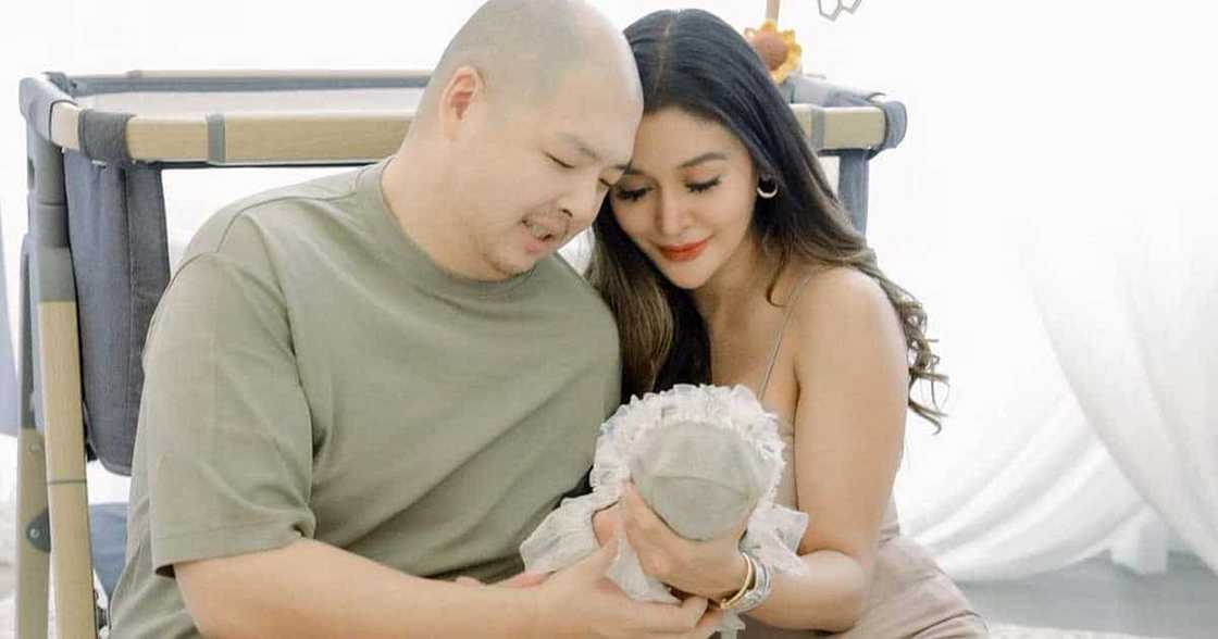 Kris Bernal, nakalabas na rin ng bahay sa wakas; hanggang tatlong oras lang pwedeng mawala Kris Bernal, nakalabas na rin ng bahay sa wakas; hanggang tatlong oras lang pwedeng mawala