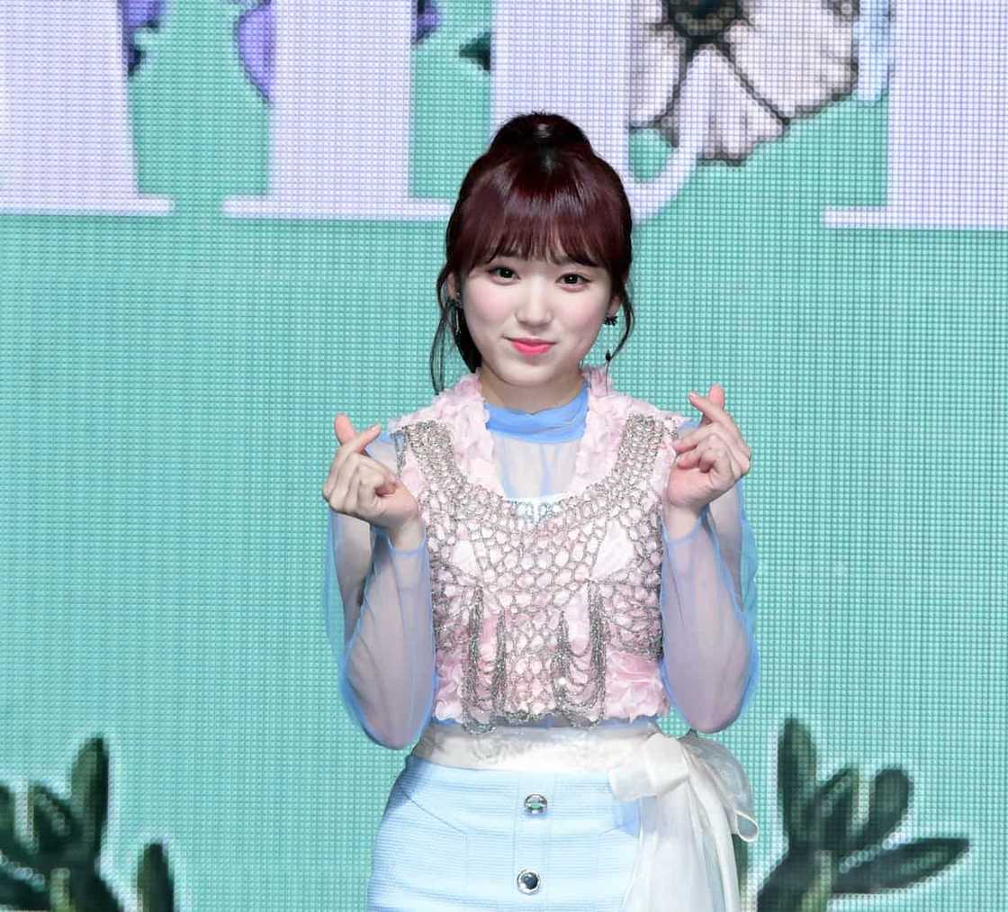 IZ*ONE members IZ*ONE members