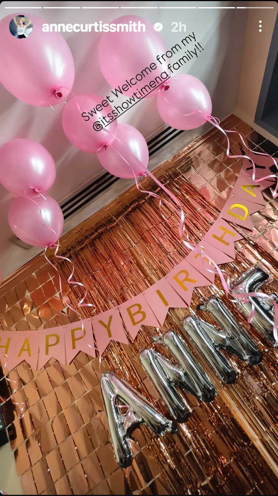 Anne Curtis, ipinasilip ang birthday surprise sa kanya ng 'It's Showtime' family Anne Curtis, ipinasilip ang birthday surprise sa kanya ng 'It's Showtime' family