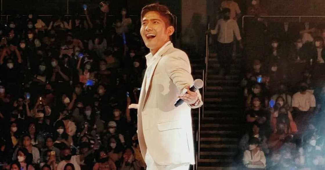 Robi Domingo, kinuwento nakawiwindang na insidente sa resto: “A small flame was seen emerging from kitchen” Robi Domingo, kinuwento nakawiwindang na insidente sa resto: “A small flame was seen emerging from kitchen”
