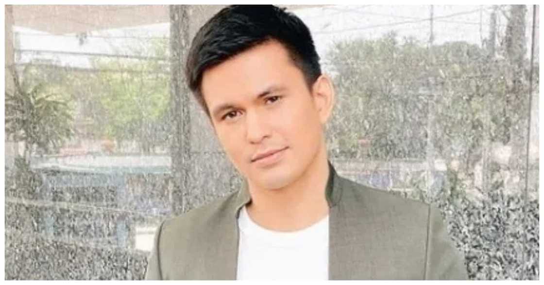 Tom Rodriguez, hindi raw totoong P24-M ang nawalang pera dahil sa scam, ani source ni Ogie Diaz Tom Rodriguez, hindi raw totoong P24-M ang nawalang pera dahil sa scam, ani source ni Ogie Diaz