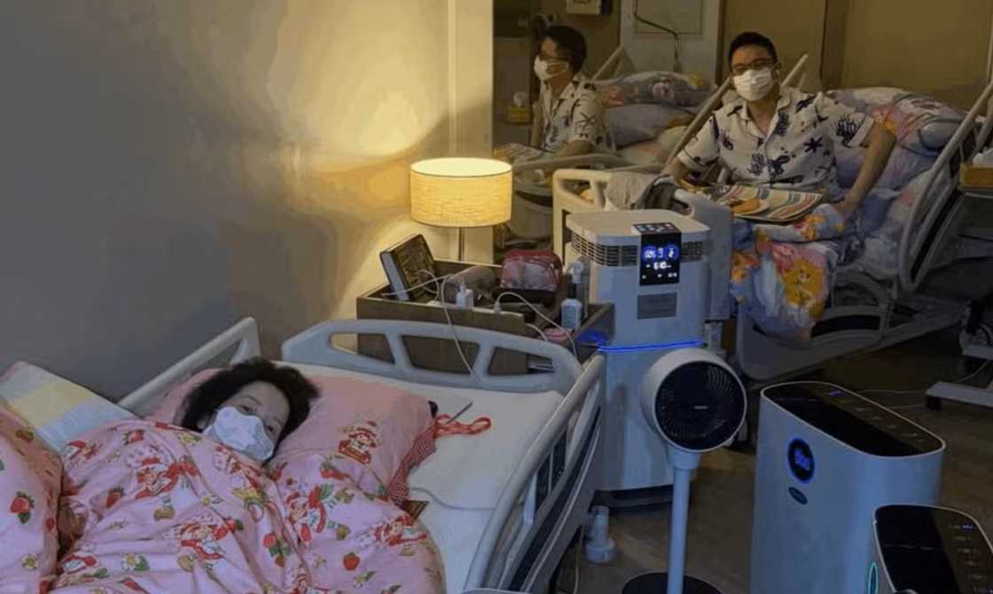 Kris Aquino signs hospital waiver to stay with son Bimby during health crisis Kris Aquino signs hospital waiver to stay with son Bimby during health crisis