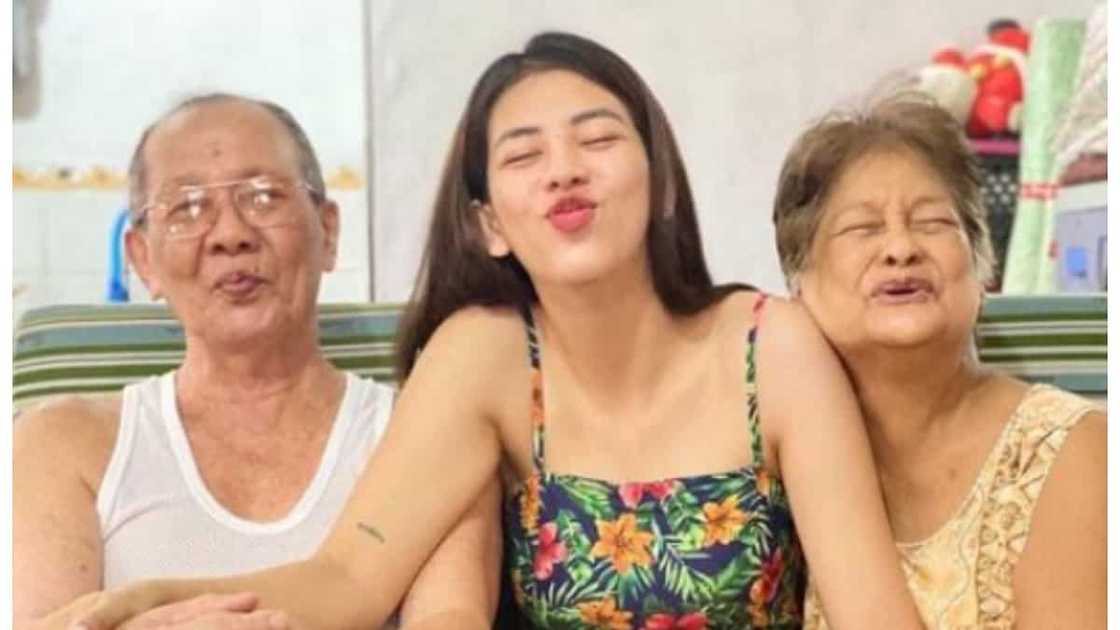 Herlene Budol, inspirasyon pa rin ang namayapang lola; "Nandiyan lang siya, 'di siya nawala" Herlene Budol, inspirasyon pa rin ang namayapang lola; "Nandiyan lang siya, 'di siya nawala"
