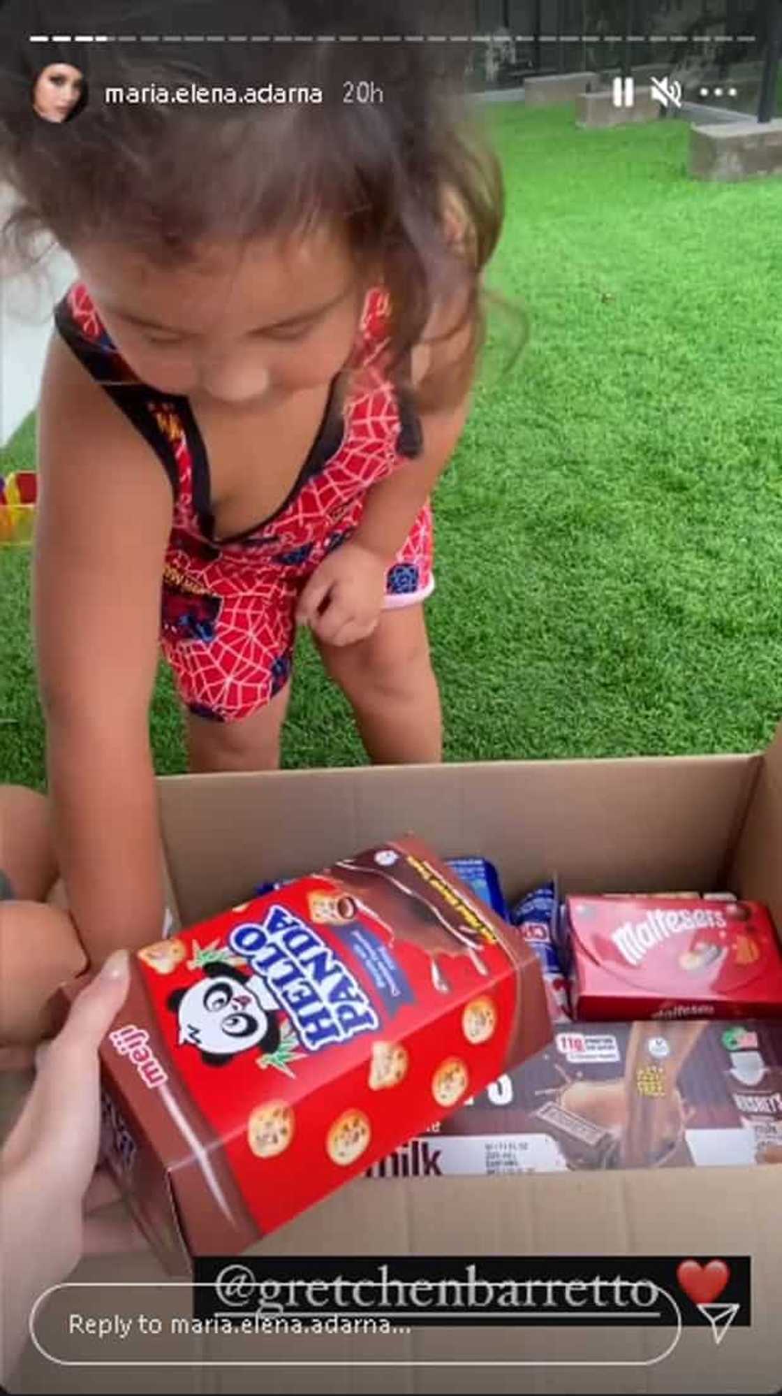 Ellen Adarna, ibinida ang padalang Pasko box ni Gretchen Barretto: “BER month na talaga!” Ellen Adarna, ibinida ang padalang Pasko box ni Gretchen Barretto: “BER month na talaga!”