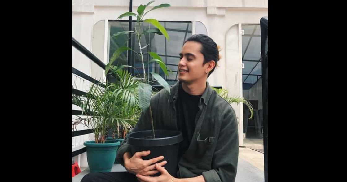 James Reid nabigla sa kanyang viral na ‘front cam challenge’ James Reid nabigla sa kanyang viral na ‘front cam challenge’