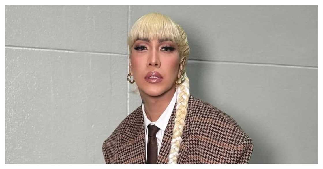 "Bawi kami": Vice Ganda, humingi ng paumanhin tungkol sa 'lapses' ng Showtime "Bawi kami": Vice Ganda, humingi ng paumanhin tungkol sa 'lapses' ng Showtime