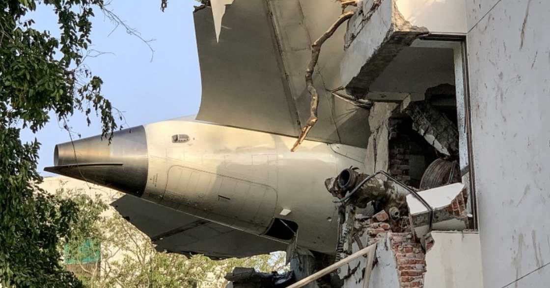 Magkapatid, naulila matapos masawi ang ama sa Air India crash Magkapatid, naulila matapos masawi ang ama sa Air India crash