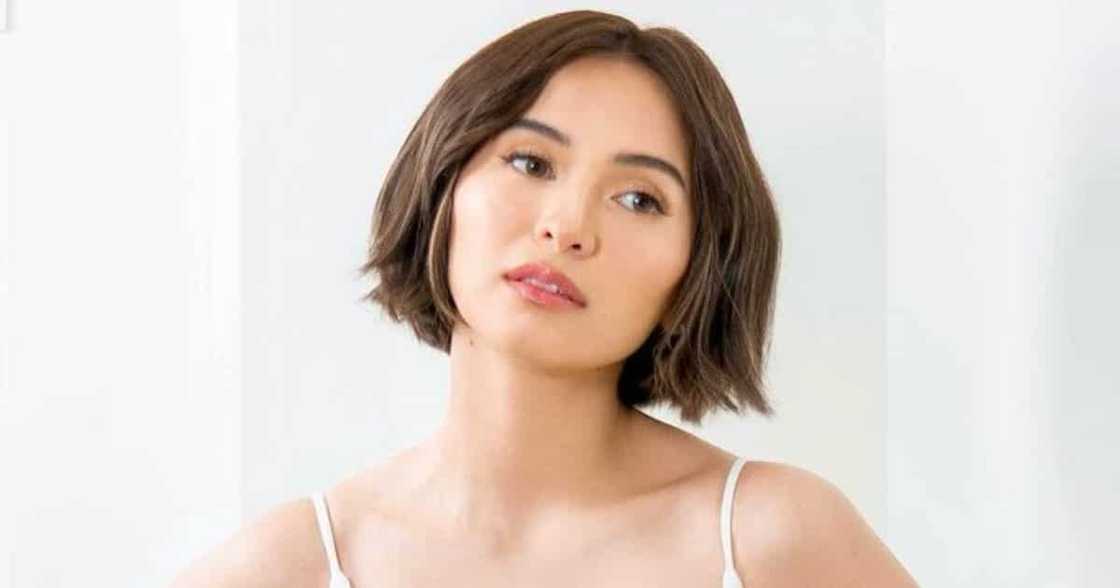 Jennylyn Mercado and Dennis Trillo go mountain-climbing with their sons Jennylyn Mercado and Dennis Trillo go mountain-climbing with their sons