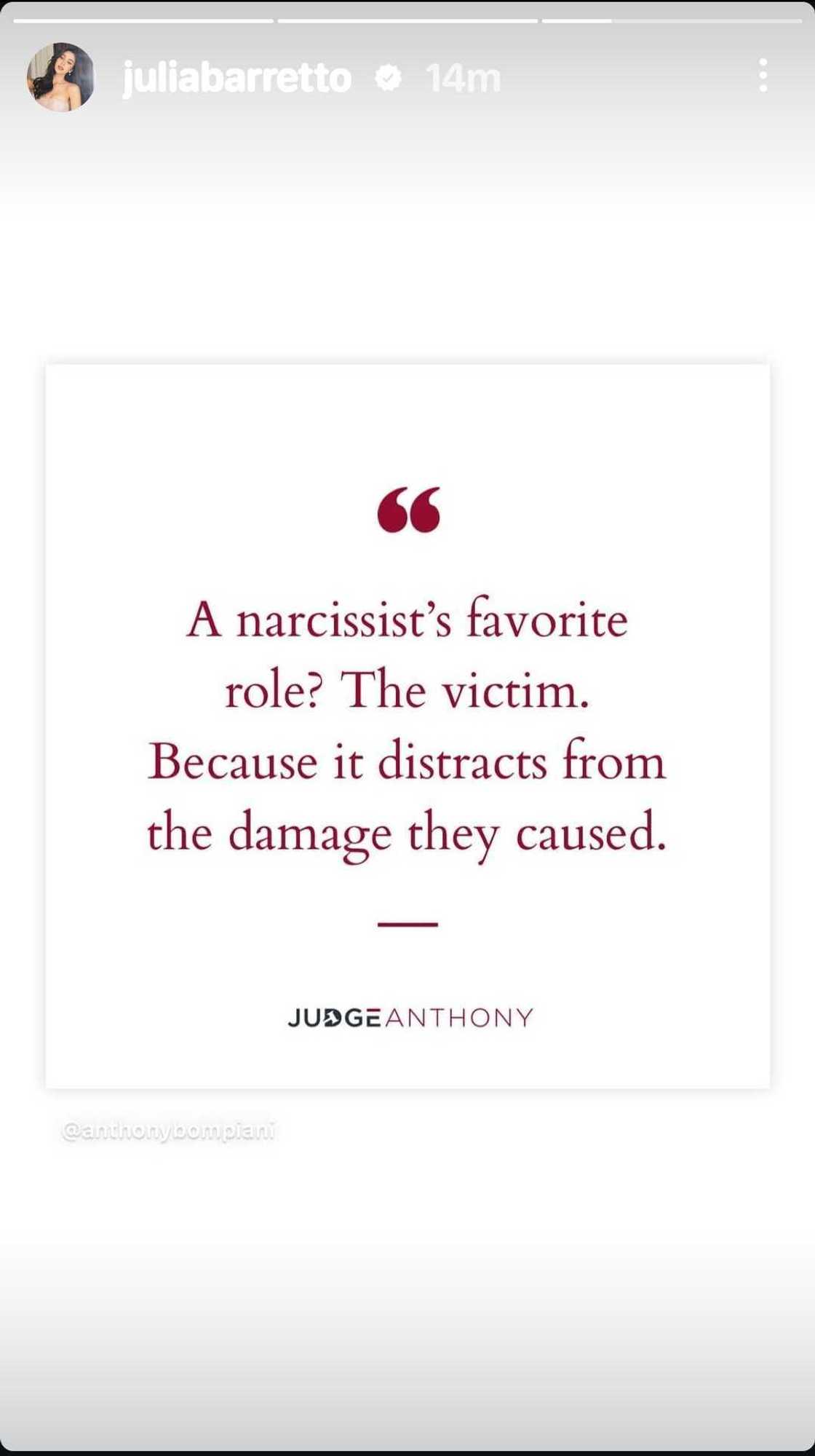 Julia Barretto, may cryptic posts ukol sa pagiging 'narcissist' Julia Barretto, may cryptic posts ukol sa pagiging 'narcissist'