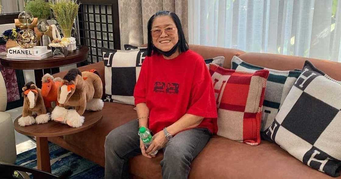 Lolit Solis, nagtataka kung bakit daw ginagawang “big deal” ang tungkol sa paglipat ni Kuya Kim sa GMA Lolit Solis, nagtataka kung bakit daw ginagawang “big deal” ang tungkol sa paglipat ni Kuya Kim sa GMA