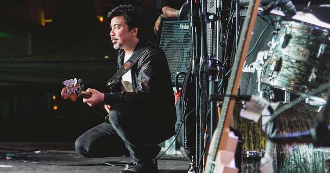 Buddy Zabala, dating Eheads bassist, nagpakita ng suporta kay Leni; mas pinaigting ang usaping Eheads reunion Buddy Zabala, dating Eheads bassist, nagpakita ng suporta kay Leni; mas pinaigting ang usaping Eheads reunion