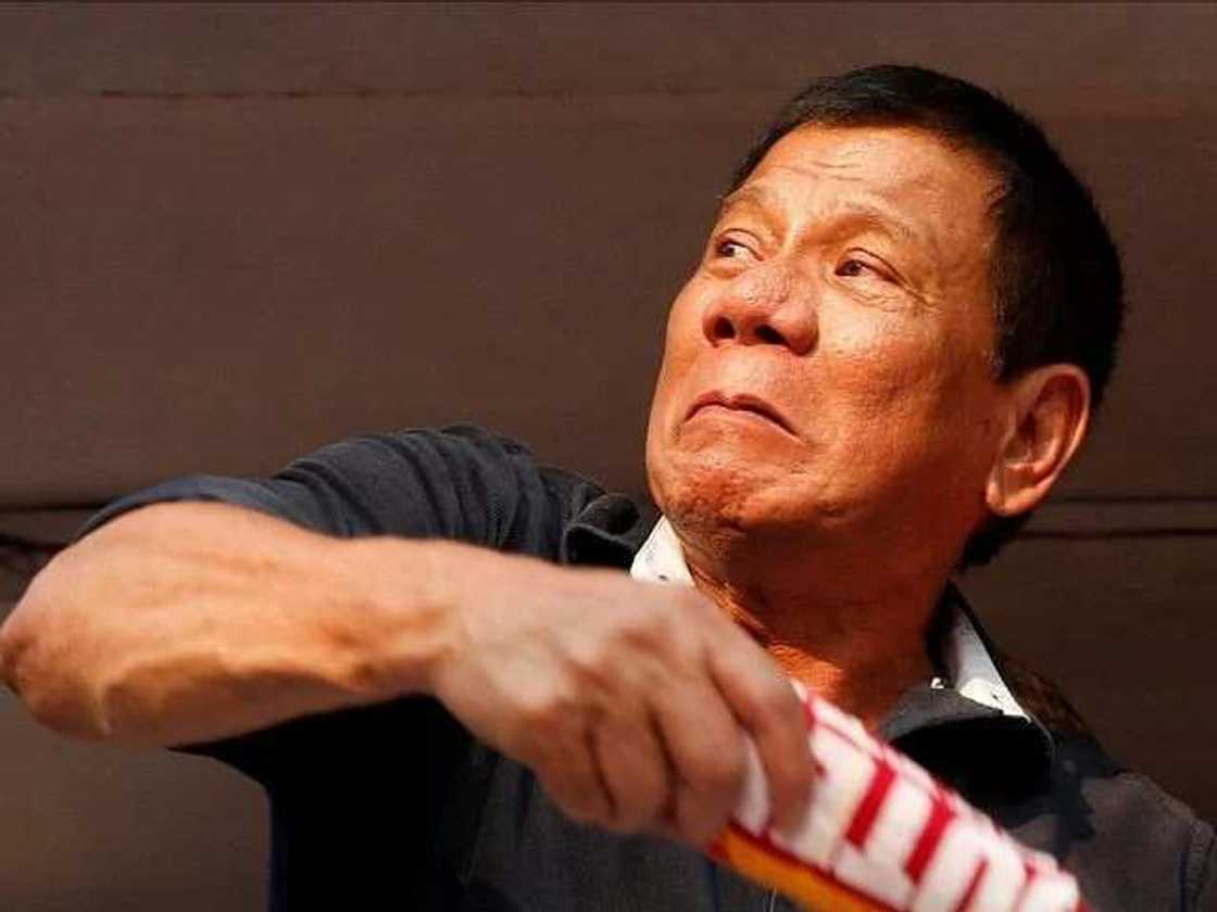 Pres. Duterte muntik nang magpasuri sa isang psychiatrist Pres. Duterte muntik nang magpasuri sa isang psychiatrist