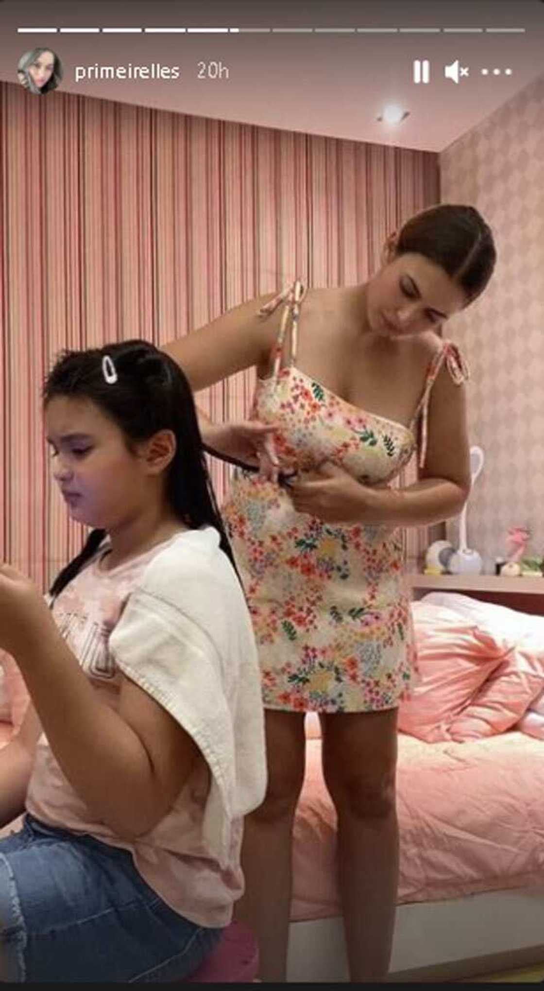 Asawa ni John Estrada, praktikal; siya na gumugupit sa buhok ng anak nila Asawa ni John Estrada, praktikal; siya na gumugupit sa buhok ng anak nila