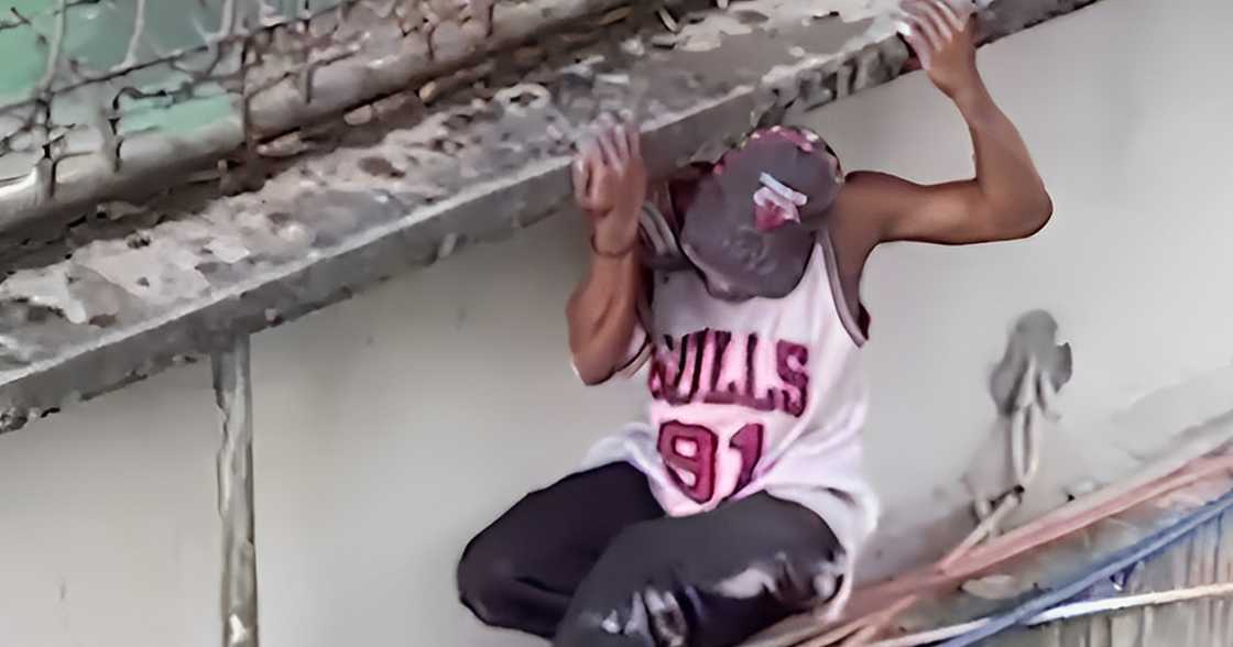 Lalaki sa Antipolo, nag-ala-Spider-Man para makapagnakaw ng mga kable Lalaki sa Antipolo, nag-ala-Spider-Man para makapagnakaw ng mga kable