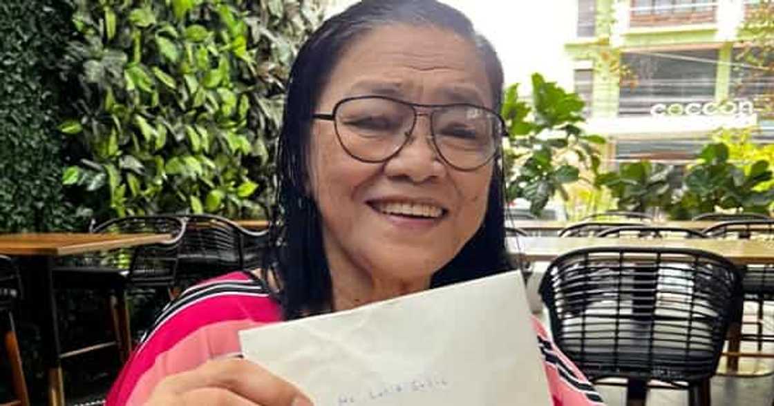 Lolit, emosyonal sa mga regalo mula kay Kris Aquino, Boy Abunda, at Susan Co Lolit, emosyonal sa mga regalo mula kay Kris Aquino, Boy Abunda, at Susan Co