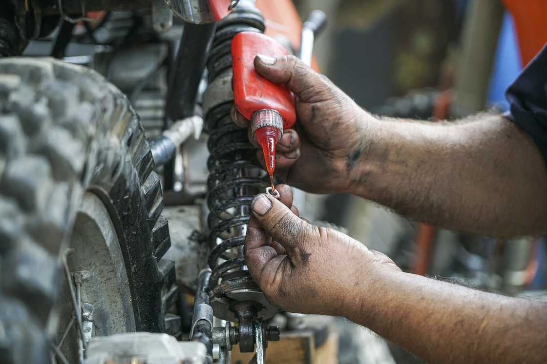 Moto mechanic Moto mechanic