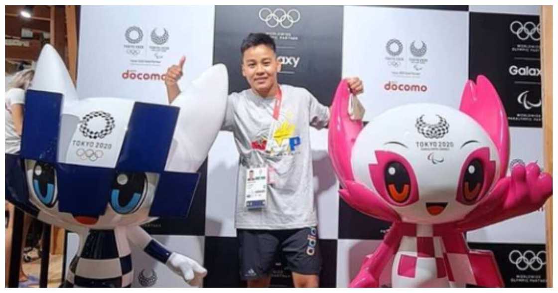 Nesthy Petecio, gold medal sana ang nais ihandog sa kanyang coach na kapatid ni Onyok Velasco Nesthy Petecio, gold medal sana ang nais ihandog sa kanyang coach na kapatid ni Onyok Velasco