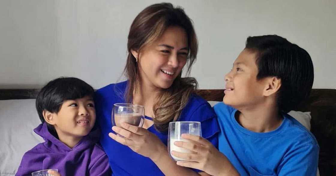 Lara Quigaman, sinabing “exhausting” ang maging ina: “But I love it”; pinost pics ng buhay niya bilang mommy Lara Quigaman, sinabing “exhausting” ang maging ina: “But I love it”; pinost pics ng buhay niya bilang mommy