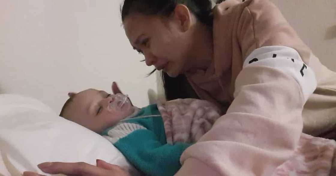 PInay OFW, umiiyak na kinakausap ang baby niya; ibinahagi ang Day 6 ng pag-invade sa Ukraine PInay OFW, umiiyak na kinakausap ang baby niya; ibinahagi ang Day 6 ng pag-invade sa Ukraine