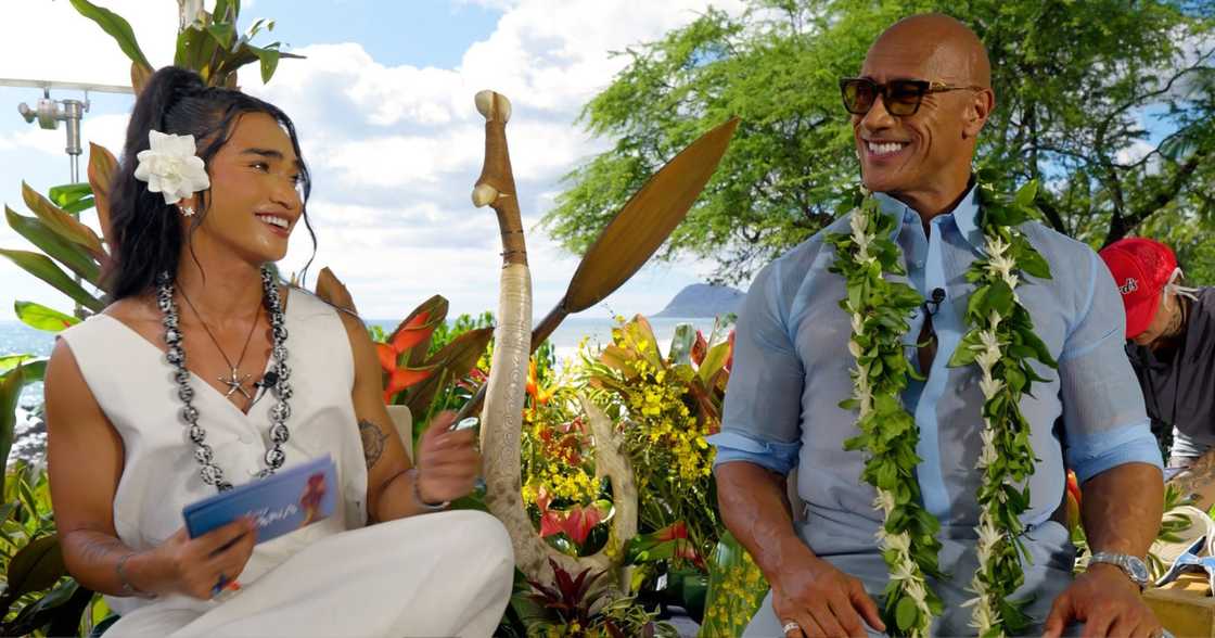 Bretman Rock, napa-"No way!" si Dwayne Johnson sa kuwento ng pangalan niya Bretman Rock, napa-"No way!" si Dwayne Johnson sa kuwento ng pangalan niya