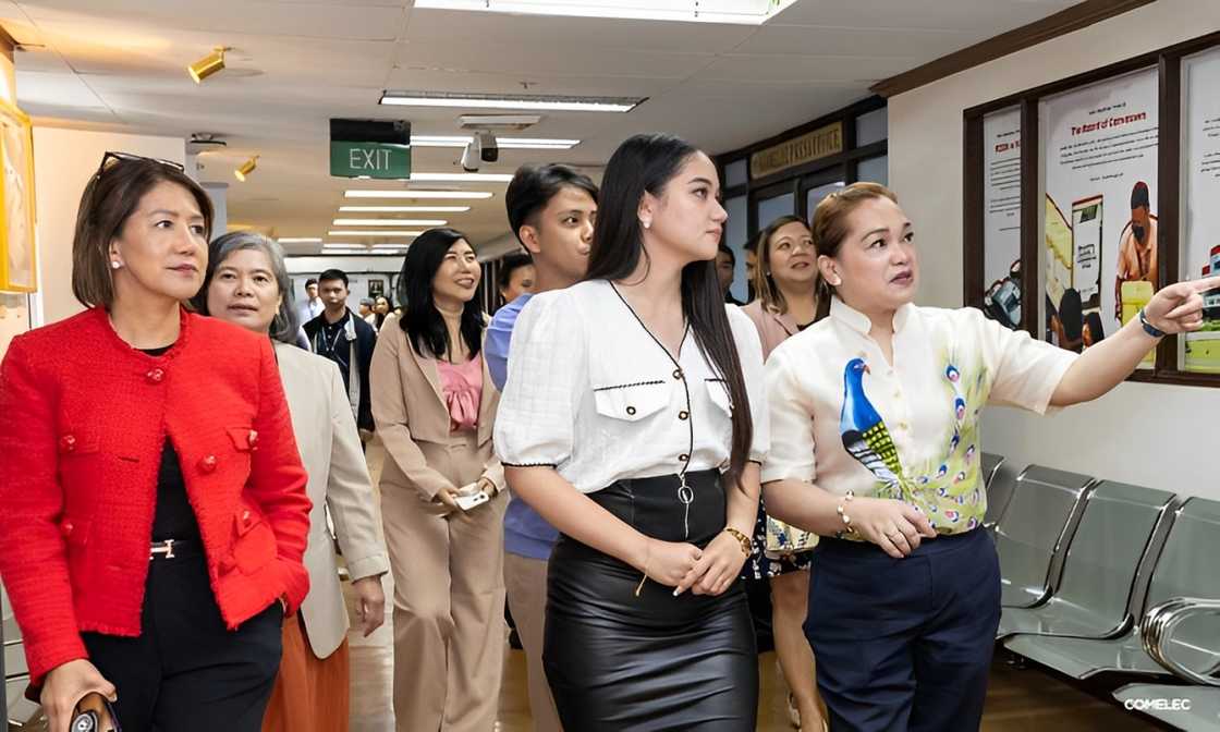 Heart Aquino, nilinaw na na-mental block lang daw siya kaya hindi masyadong nakasagot Heart Aquino, nilinaw na na-mental block lang daw siya kaya hindi masyadong nakasagot