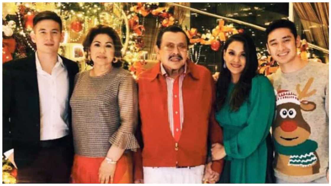 Jake Ejercito, nang ma-impeach noon ang amang si Erap: "Naaalala ko lang pinagrorosaryo ako" Jake Ejercito, nang ma-impeach noon ang amang si Erap: "Naaalala ko lang pinagrorosaryo ako"