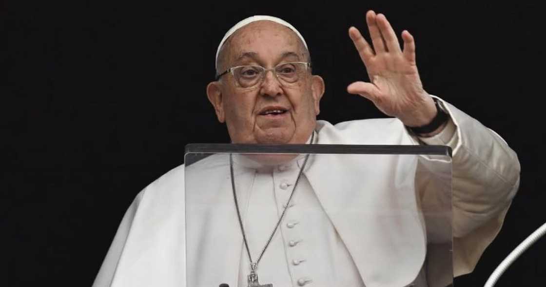 Pope Francis, pumanaw na sa edad na 88 ayon sa Vatican Pope Francis, pumanaw na sa edad na 88 ayon sa Vatican