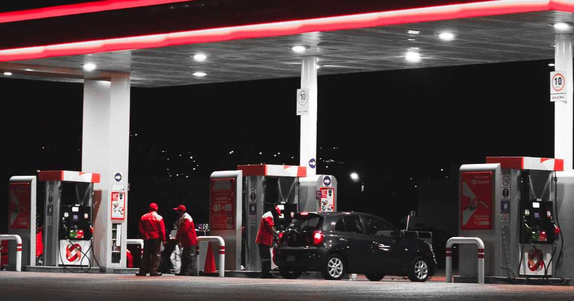 Pump attendant Pump attendant