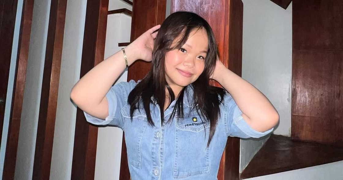Ryzza Mae Dizon at pamilya niya, umaasa lang pala noon sa kita ng maliit nilang tindahan Ryzza Mae Dizon at pamilya niya, umaasa lang pala noon sa kita ng maliit nilang tindahan