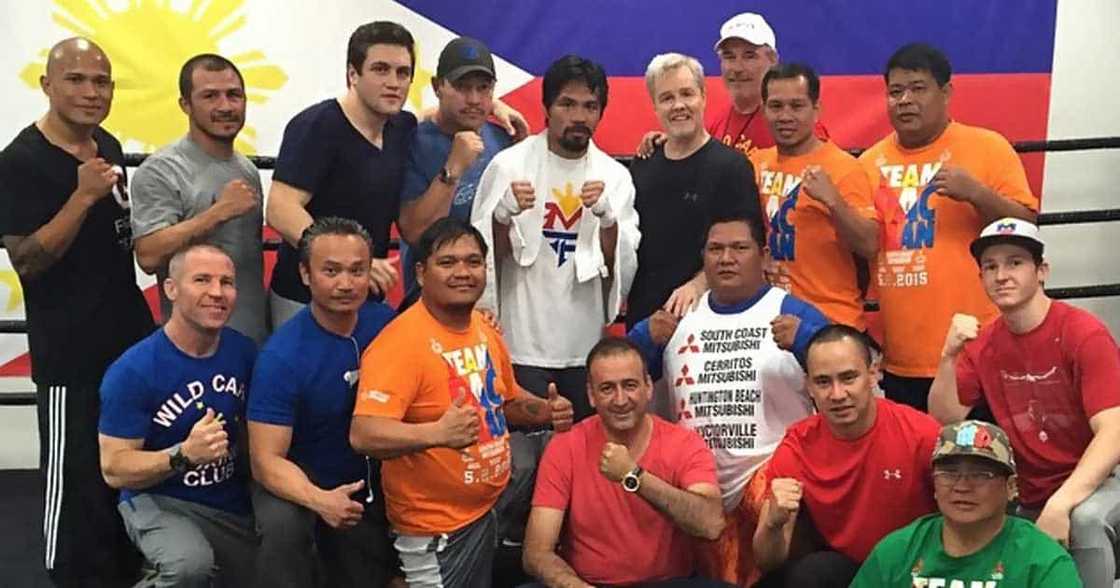 Manny Pacquiao, kinilala ang kontribusyon nina
Buboy Fernandez at Freddie Roach sa makulay na boxing career Manny Pacquiao, kinilala ang kontribusyon nina
Buboy Fernandez at Freddie Roach sa makulay na boxing career