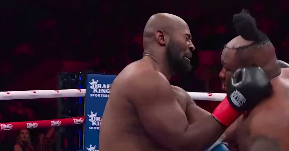 Announcers stunned as professional boxer Jarrell Miller’s hair flies off during heavyweight bout