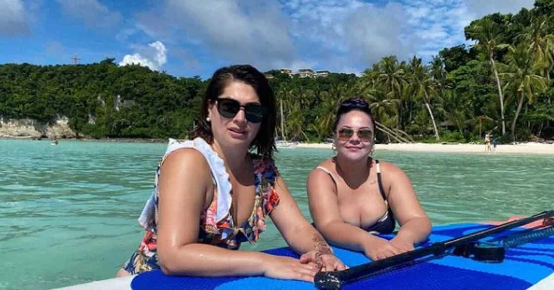 Karla Estrada watches over Andre & Kobe Paras to help friend Jackie Forster