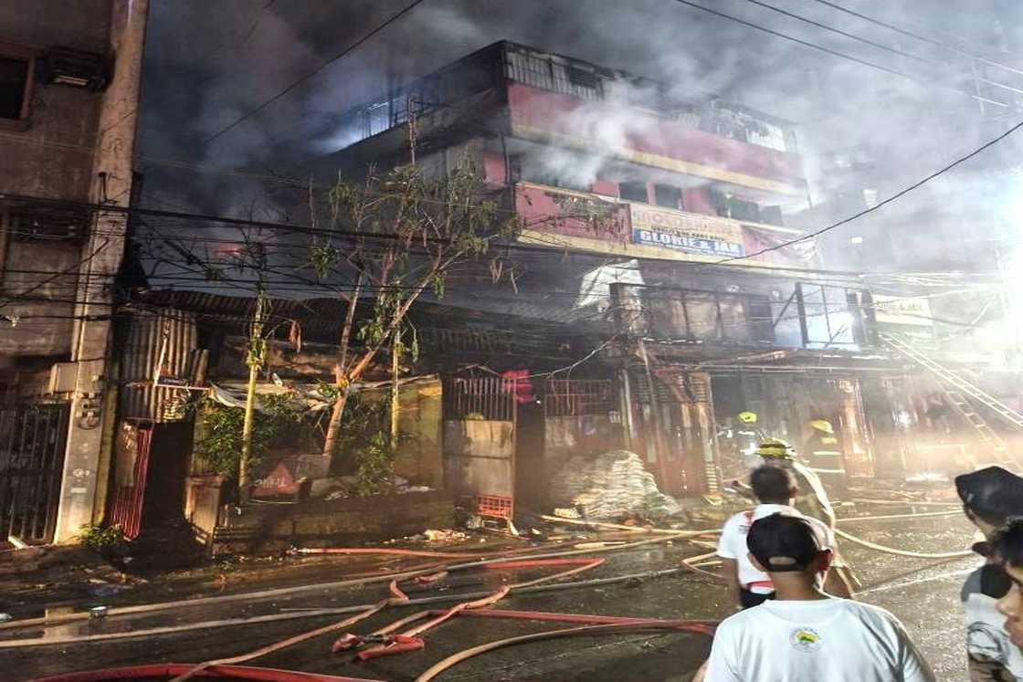 Residente, tumalon mula sa ikatlong palapag ng nasusunog na gusali sa Makati City