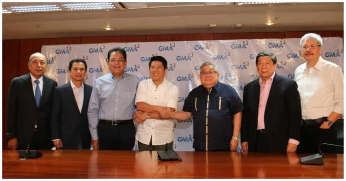 Willie Revillame sa umano'y isyu kay John Lloyd Cruz; "Ano ba? Nananahimik ako dito" Willie Revillame sa umano'y isyu kay John Lloyd Cruz; "Ano ba? Nananahimik ako dito"