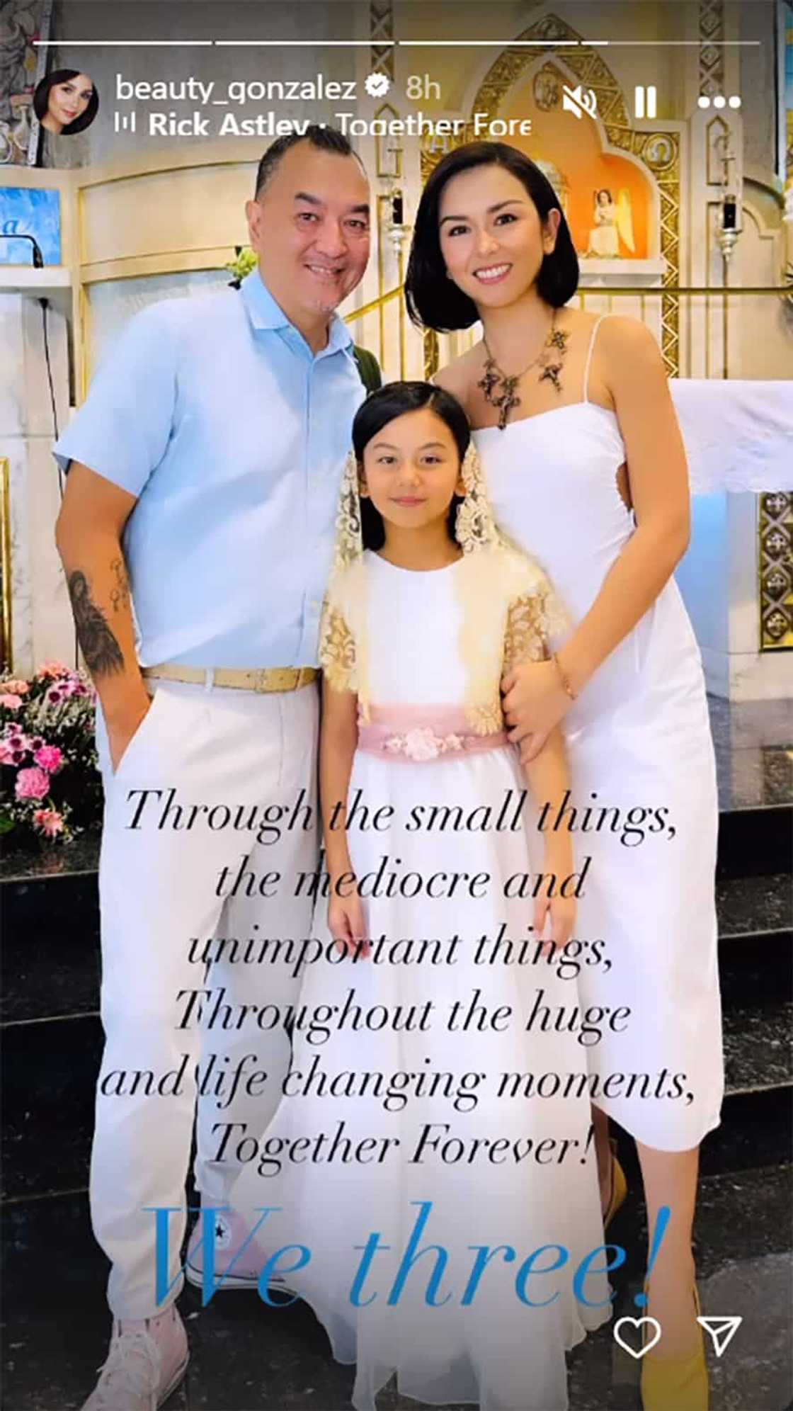 Beauty Gonzalez, nag-post ng family pic sa First Communion ni Olivia Beauty Gonzalez, nag-post ng family pic sa First Communion ni Olivia