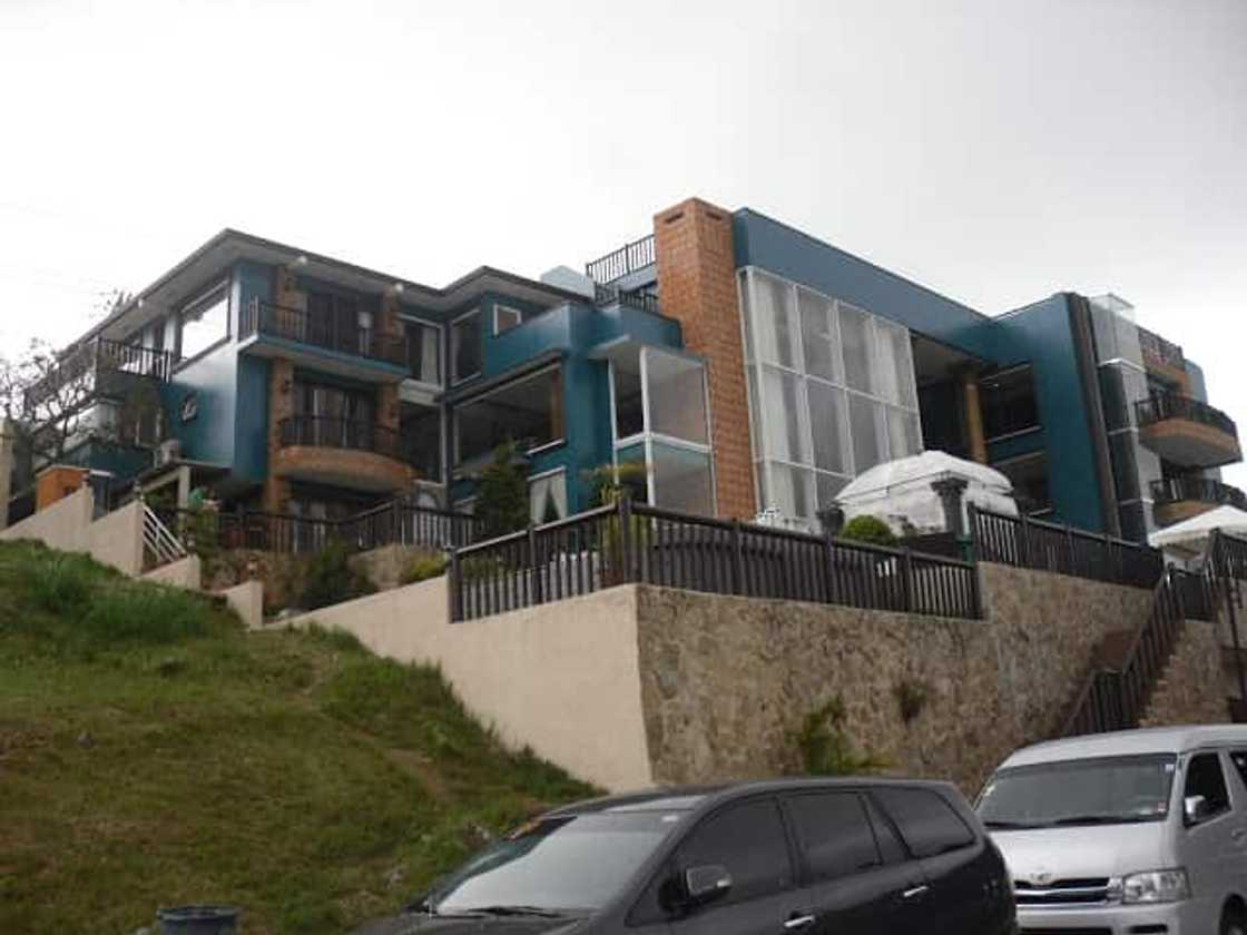 Take a tour around Joel Cruz's elegant Tagaytay City home Take a tour around Joel Cruz's elegant Tagaytay City home