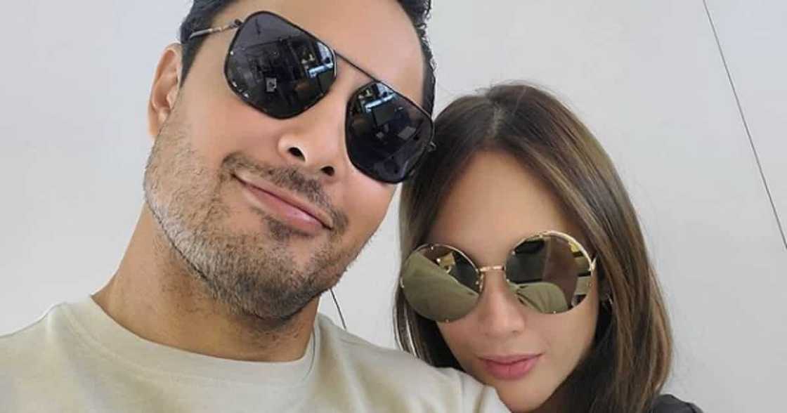 Ellen Adarna, pinakita kung gaano ka-sweet si Derek Ramsay kay Elias Ellen Adarna, pinakita kung gaano ka-sweet si Derek Ramsay kay Elias