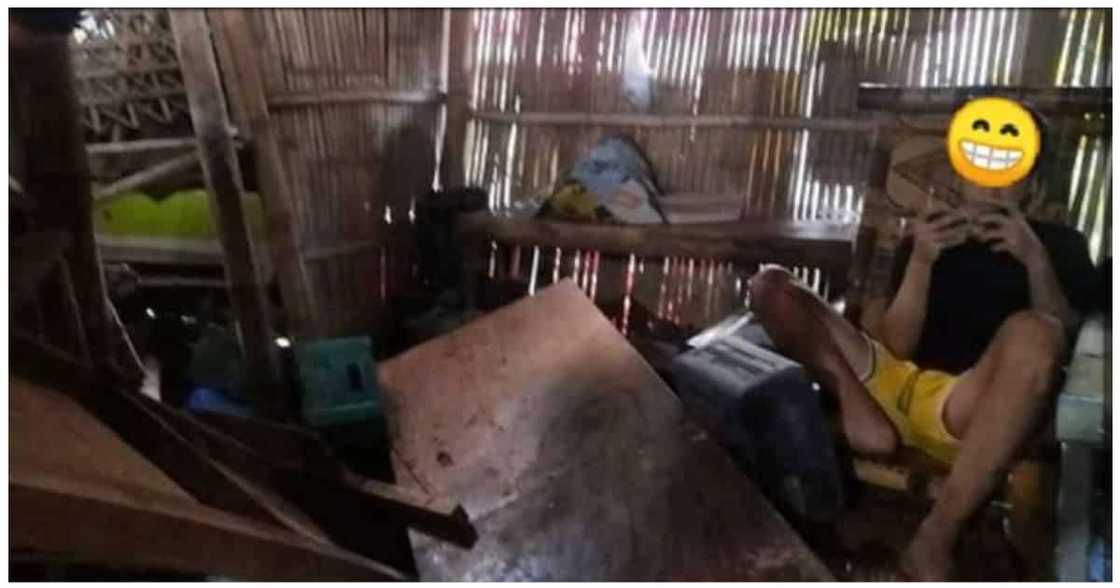 Gamer, deadma sa pagkakabangga ng isang bus sa bahay nila habang siya ay naglalaro Gamer, deadma sa pagkakabangga ng isang bus sa bahay nila habang siya ay naglalaro