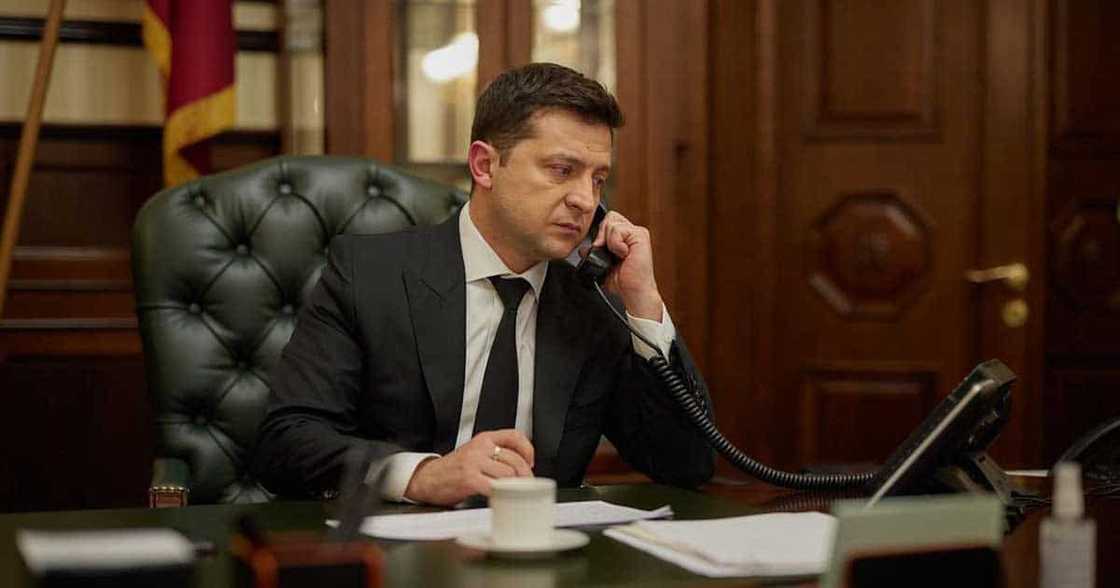 Lolit Solis, inaming crush niya presidente ng Ukraine na si Volodymyr Zelensky: “Ang apple of my eyes ngayon” Lolit Solis, inaming crush niya presidente ng Ukraine na si Volodymyr Zelensky: “Ang apple of my eyes ngayon”