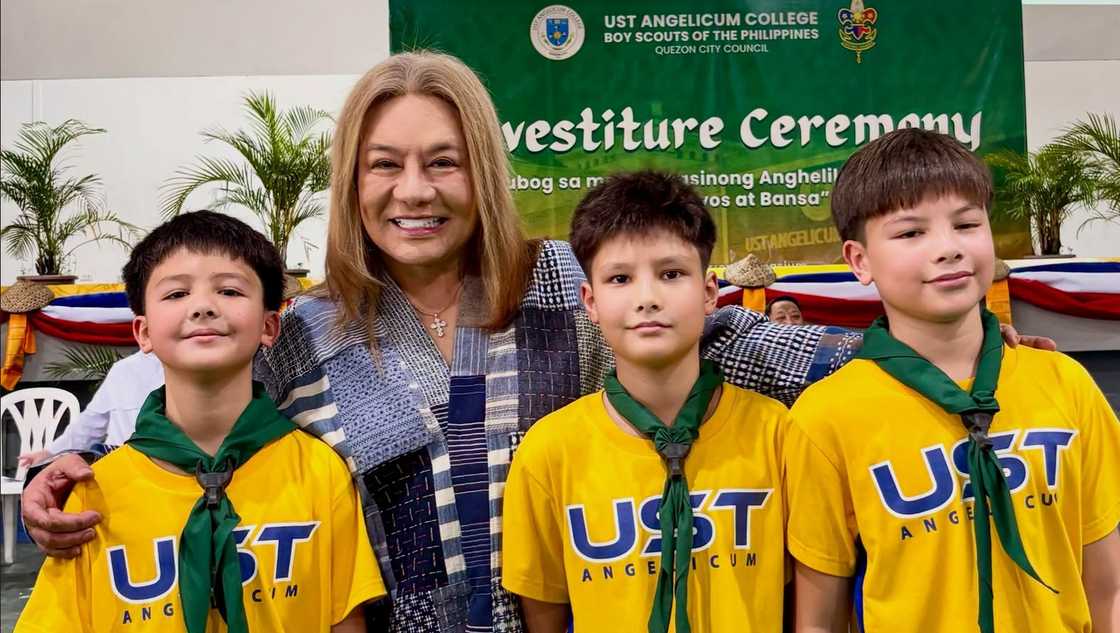 Joel Cruz, ipinagmalaki ang tatlong anak sa mahalagang seremonya sa paaralan Joel Cruz, ipinagmalaki ang tatlong anak sa mahalagang seremonya sa paaralan