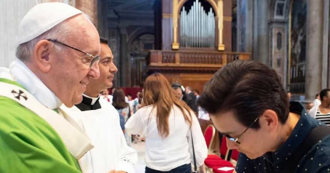 Richard Yap, inalala ang panahong nakadaupang-palad niya si Pope Francis Richard Yap, inalala ang panahong nakadaupang-palad niya si Pope Francis